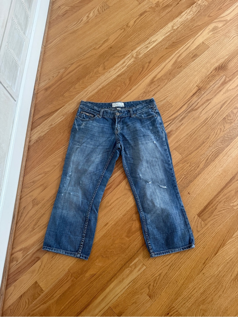 Maurices denim jeans capris sexy regular wash size 7/8 100% cotton